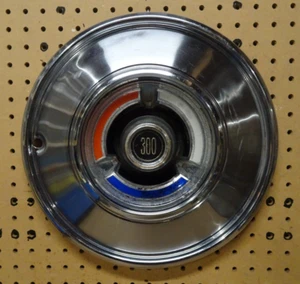 1966 66 67 68 Chrysler 300 Hubcap Rim Wheel Cover Hub Cap USED OEM - Picture 1 of 14