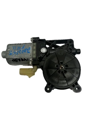 Chevrolet Silverado window motor 14 19 front right side OEM classic 22921494 - Image 1 of 4