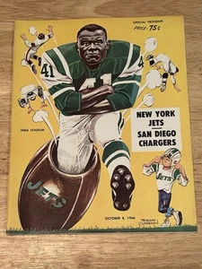 1966 San Diego Chargers at New York Jets AFL Football Program 10-8-66 DA064243 - Picture 1 of 2