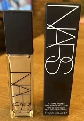 NARS Natural Radiant Longwear Foundation Medium 4 Barcelona 30ml