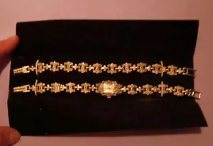 Eikon Women's Watch And Bracelet Set - Picture 1 of 7