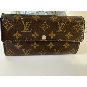 Special edition Louis Vuitton Sara wallet. Has been repaired. - Picture 1 of 15