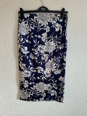 Zara Blue & White Satin Feel Floral Pencil Skirt Midi Length Size 10-12 - Image 1 of 4