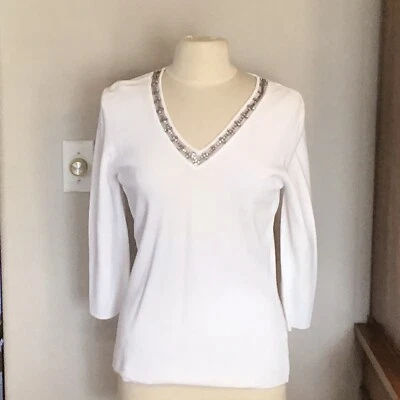 White Medium Victor Costa Sweater with Rhinestone Trim - Изображение 1 из 4