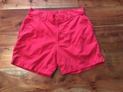Pantalones cortos rojos American Apparel Welt Pocket talla 27 Foto 1 de 4