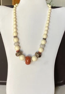 Round Wood Look Plastic Beaded Necklace Vintage 18” Cream Faux Stones - Picture 1 of 6