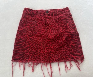 CURRENT/ELLIOTT La Mini Falda Roja de 5 Bolsillos Estampado de Leopardo Denim 27 Precio de venta sugerido por el fabricante $228 - Imagen 1 de 9