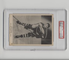 1939-40 O-Pee-Chee V301 Wilfy Field #64 PSA 4.5