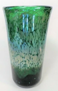 HAND BLOWN GLASS VASE /TUMBLER (SIGNED) MINT iridescent green / blue ART GLASS - Picture 1 of 6