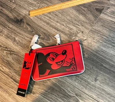 Coach Disney Mickey Mouse X Haring кошелек с ремешком B4/Electric красный - Изображение 1 из 2