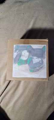 12 latas de esmoquin vacías como nuevas boda y recepción Foto 1 de 2