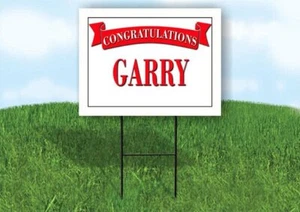 GARRY FELICITACIONES BANNER ROJO 18 pulgadas x 24 pulgadas letrero de patio con soporte - Imagen 1 de 1