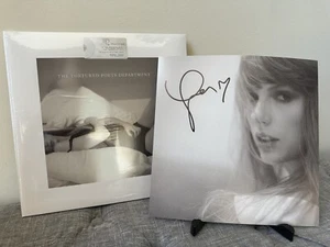 Taylor Swift "The Tortured Poets Department" Vinyl & signiertes Foto mit Herz ❤️ - Bild 1 von 2