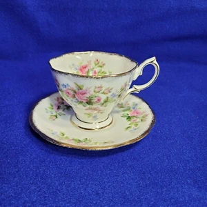 Juego de tazas y platillos vintage Royal Albert Bone China musgo rosa Hampton años 40 - Imagen 1 de 13