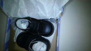 Josmo Infant Toddler Hook & Loop Shoes Leather SIZE: 8 COLOR: Black