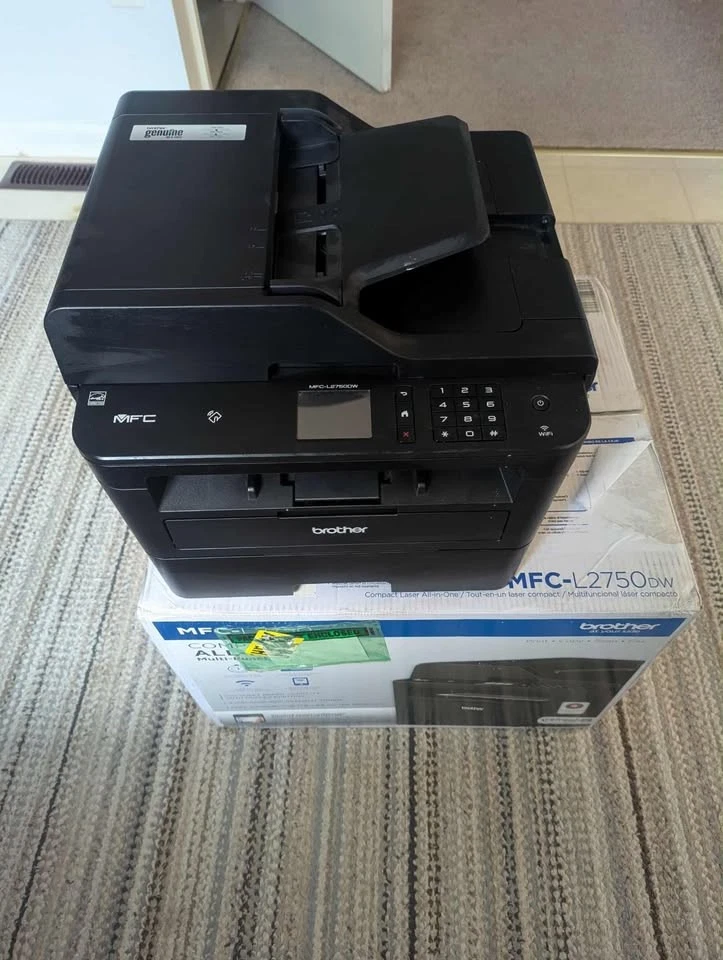 Impresora láser todo en uno Brother MFC-L2750DW Foto 1 de 4