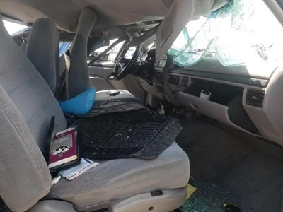 Faro derecho pasajero de 8501 PBV compatible con camioneta Ford F250 92-97 1351619 Foto 1 de 4