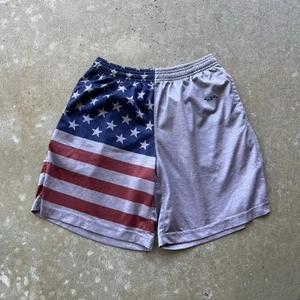 Boombah Boys Athletic USA Flag Active Wear Shorts Size Youth Large  - Picture 1 of 5