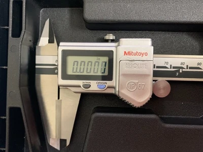 Mitutoyo 500-738-10 digital caliper 0-8" (carbide jaws) - Image 1 of 4
