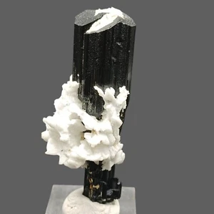 Esemplare minerale di calcite tormalina Schorl - cristallo naturale - espositore da collezione - Foto 1 di 13