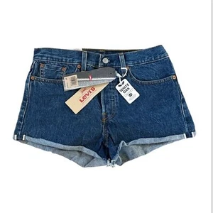 Brand New Levi’s Women’s Wedge Fit Denim Jeans Shorts size 27 $98 - Picture 1 of 7