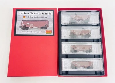Micro Trains N Santa Fe ATSF 33' Twin Bay Hopper w/ Load Runner Pack #94 New - Image 1 of 4