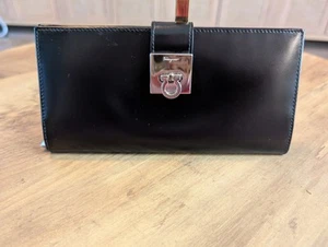 Salvatore Ferragamo Gancini Long Wallet Black - Picture 1 of 10