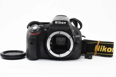 Nikon D5200 Body Digital SLR - Bild 1 von 4