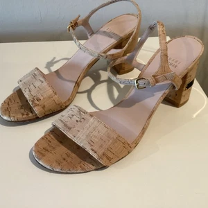 Stuart Weitzman Cork Block Heel Sandal Sz 8 w/Gold Accent - Picture 1 of 4