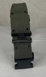 Cinturón de equipo individual militar vintage de Estados Unidos talla grande táctico 1966 verde militar - Imagen 1 de 12