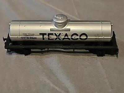 Model Power HO P/N 6920 40' Single Dome Tank Car. TEXACO Car # TCX 9355 M8 - Image 1 of 4