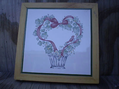 Corelle Coordinates Callaway Holiday Tile & Wood Hanging Trivet - Image 1 of 3