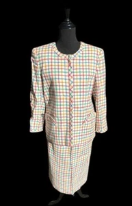 Vintage Valentino Boutique Women's Tweed Suit Jacket and Skirt Italy Pastels 8 - Picture 1 of 8