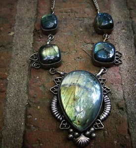 Metaphysical Black Moon Witches Amulet "RADITUS OSTRATA ERIMAS" - Picture 1 of 3