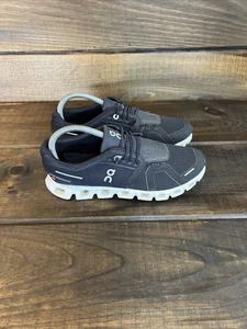 On Running Cloud 5 schwarz & weiß Turnschuhe Laufschuhe Damengröße 7,5 - Bild 1 von 12