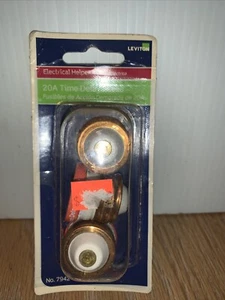 Paquete de 3 fusibles de retardo de afinación Leviton de 20 amperios - Imagen 1 de 3
