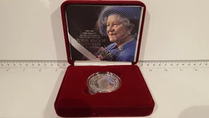 (Lote 390) 2002 plata 5 libras The Queen Mother + certificado de autenticidad + estuche real como nuevo - Imagen 1 de 3