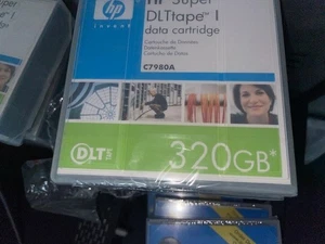 HP Super DLT Tape I Data Cartridges C7980A 320GB - Picture 1 of 3