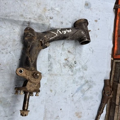 Honda Fourtrax TRX250 1985-1987 2x4 utilitario ATV brazo de suspensión derecho husillo Foto 1 de 4