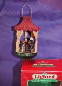 Hallmark Keepsake Ornament - A Christmas Carol - 1987 - Adorno iluminado - Imagen 1 de 5
