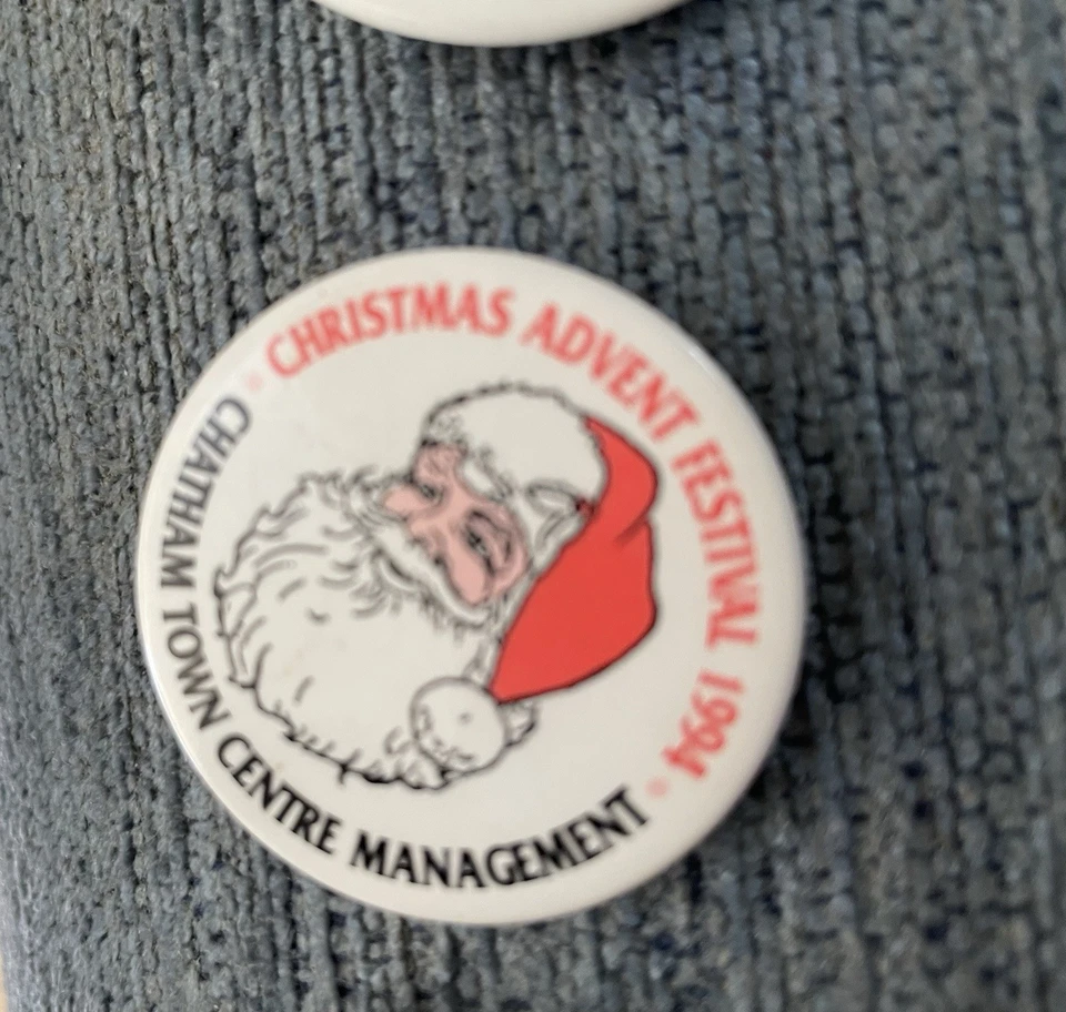 Christmas Advent Festival 1994 Chatham Town Centre Pin Badge - Image 1 of 1