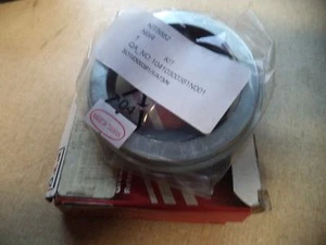 LOT OF 2 PTC PT5682 SEALS - Picture 1 of 2