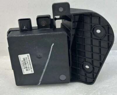 2013 -2016 Lincoln MKZ OEM Left Side Blind Sensor Control Module DP5T-14D599-BE - Image 1 of 4