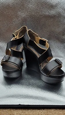 CUÑA MARNI ENTRECRUZADA NEGRA. SANDALIA TALLA 6 Foto 1 de 4