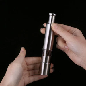 Black Pepper Grinder Retro Manual Grinding Tool Spice Hand Crank - Picture 1 of 12