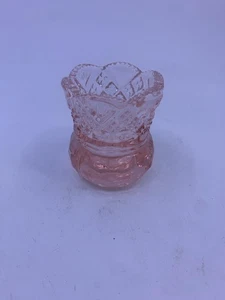 SOPORTE PALILLO DE DIENTES ROSA CLARO TEXTURIZADO BORDE VIEIRA. - Imagen 1 de 3