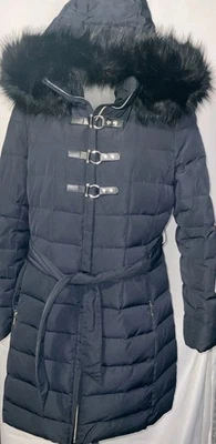 Parka Ivanka Trump para mujer mediana negra con capucha de piel sintética para dama Foto 1 de 4