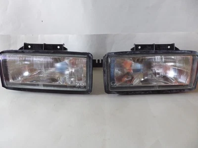 ORIGINAL  Austin Maestro  RHD 1 Paar Scheinwerfer AFU4067 AFU4068  NEU - Bild 1 von 4