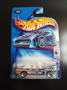 1/64 2004 HOT WHEELS STAR SPANGLED 2 1965 FORD MUSTANG #123  READ - Picture 1 of 5