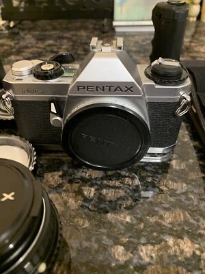 Pentax MG 35mm SLR Camera Kit ,Vivitar 80-200 mm f/4.5,AF160 Flash unit, Winder - Image 1 of 4